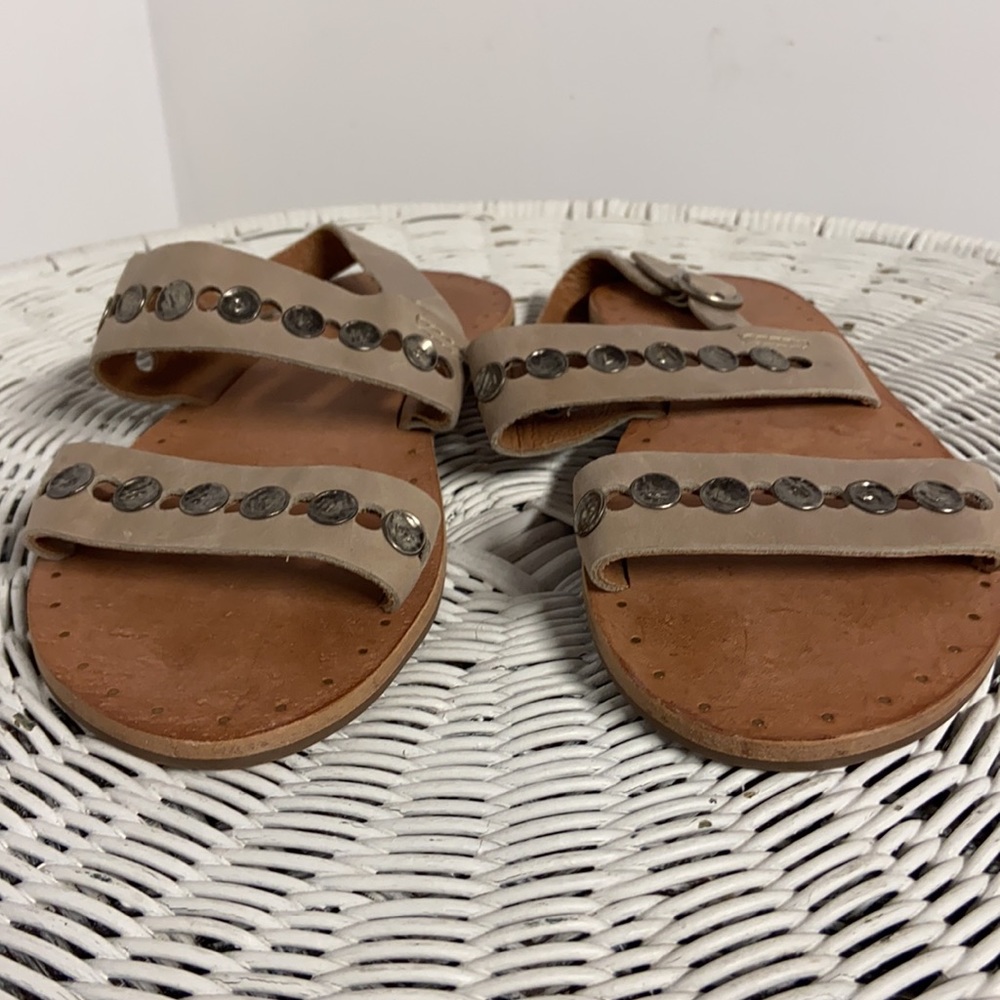 Frye sandals. New. - Picture 5 of 6